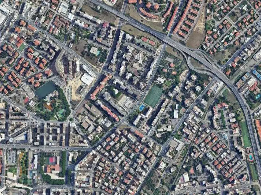 Immagine 10 di Magazzino in vendita  in Via Niccolò Machiavelli  a Cagliari