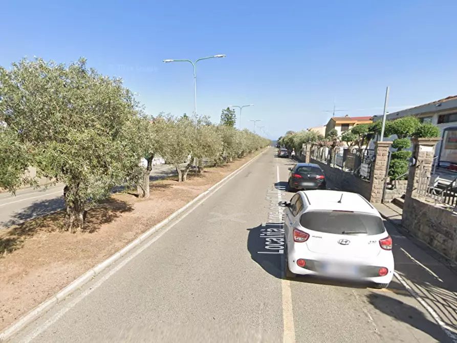 Immagine 11 di Stabile in vendita  in Torre degli Ulivi a Capoterra