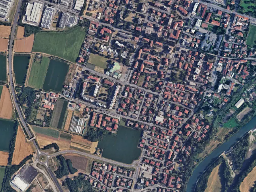 Immagine 11 di Garage in vendita  in Via Alessandro Volta a Cassano D'adda