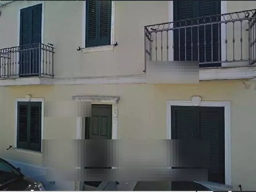 Immagine 1 di Stabile in vendita  in Via Carducci a Guasila