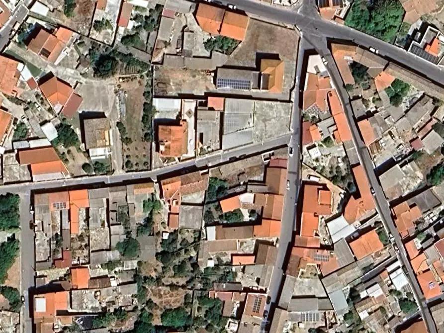 Immagine 16 di Stabile in vendita  in Via Carducci a Guasila