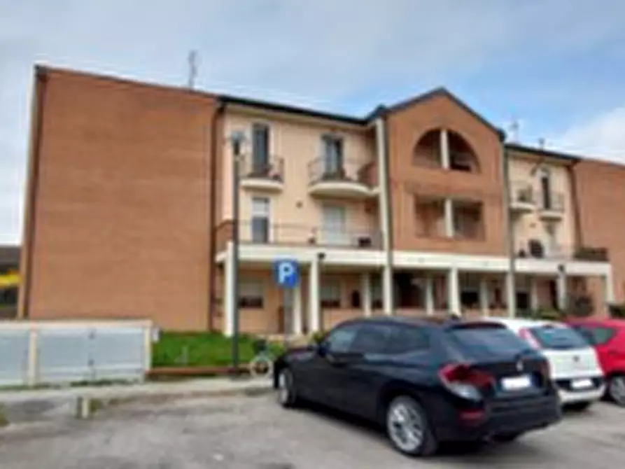 Immagine 2 di Appartamento in vendita  in Via 5 Martiri a Cavarzere