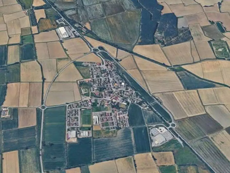 Immagine 7 di Garage in vendita  in Via Don Milani a Torrevecchia Pia