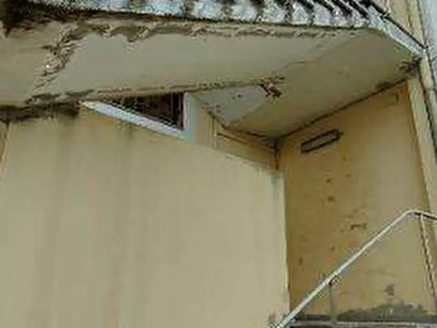 Immagine 15 di Capannone industriale in vendita  in VIA CETTOLINI a Elmas