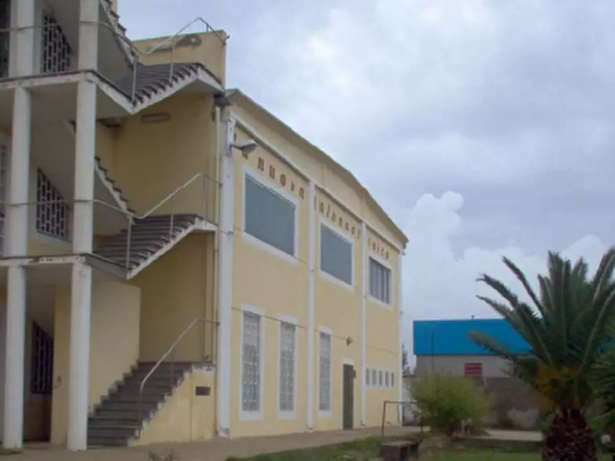 Immagine 11 di Capannone industriale in vendita  in VIA CETTOLINI a Elmas
