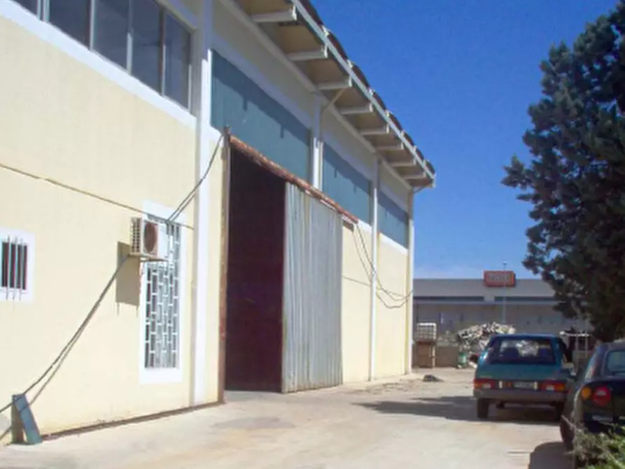 Immagine 7 di Capannone industriale in vendita  in VIA CETTOLINI a Elmas