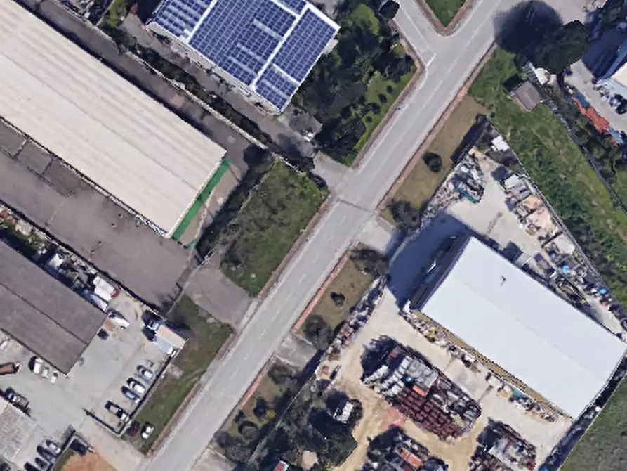 Immagine 20 di Capannone industriale in vendita  in VIA CETTOLINI a Elmas