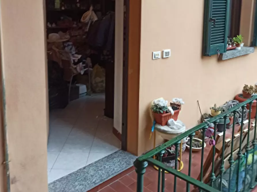 Immagine 7 di Appartamento in vendita  in Via Risorgimento a Longone Al Segrino