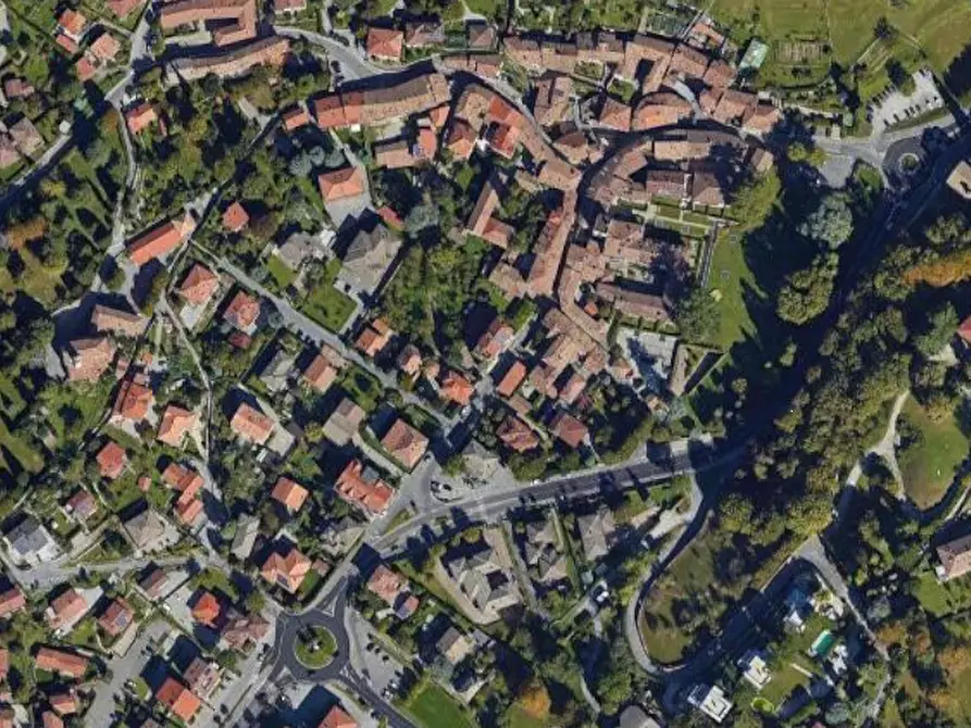 Immagine 7 di Appartamento in vendita  in Via Risorgimento a Longone Al Segrino