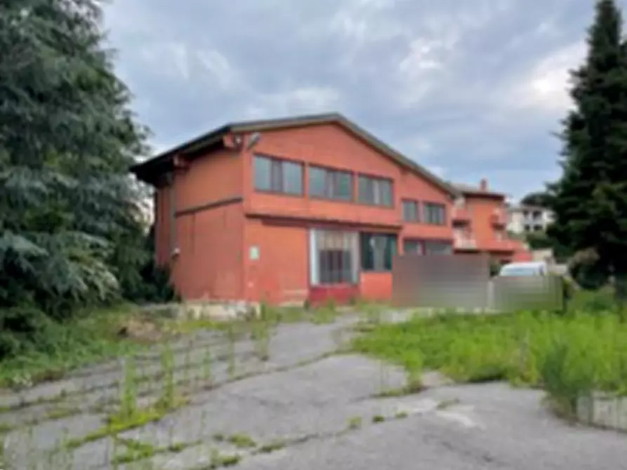 Immagine 1 di Capannone industriale in vendita  in Via San Carlo Borromeo a Casatenovo