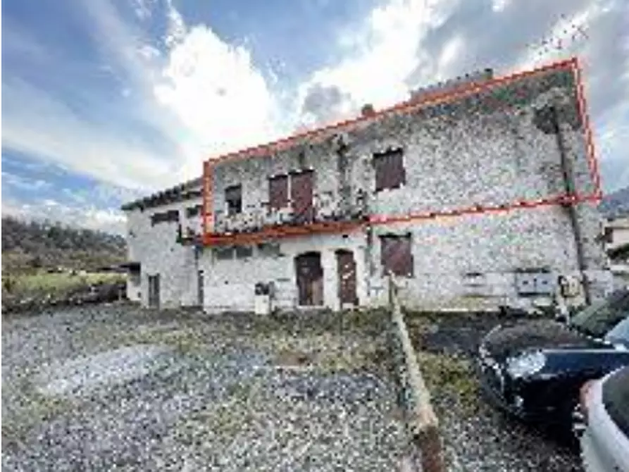 Immagine 3 di Negozio in vendita  in Via Garibaldi  a Monasterolo Del Castello