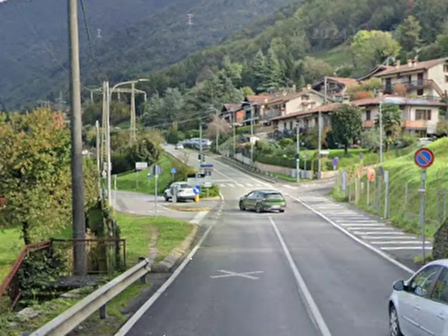 Immagine 12 di Negozio in vendita  in Via Garibaldi  a Monasterolo Del Castello
