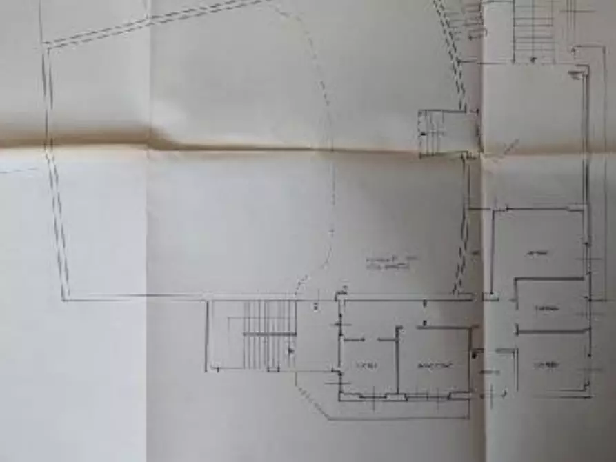 Immagine 19 di Negozio in vendita  in Via Garibaldi  a Monasterolo Del Castello