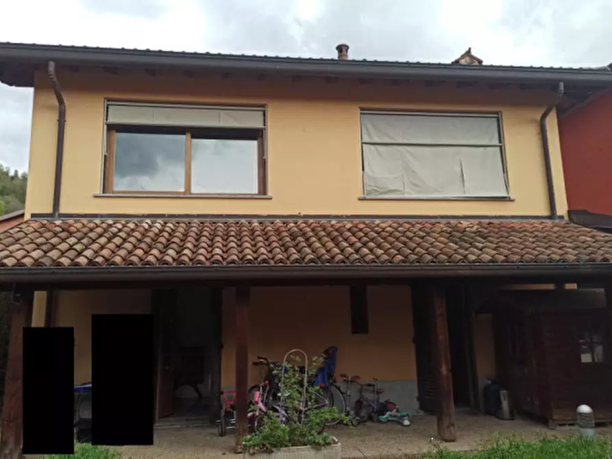 Immagine 4 di Villa in vendita  in Via Risorgimento a Longone Al Segrino