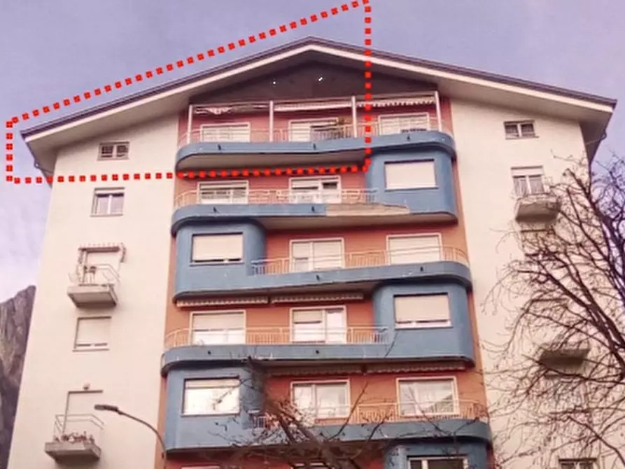 Immagine 2 di Appartamento in vendita  in Via Vincanino a Lecco