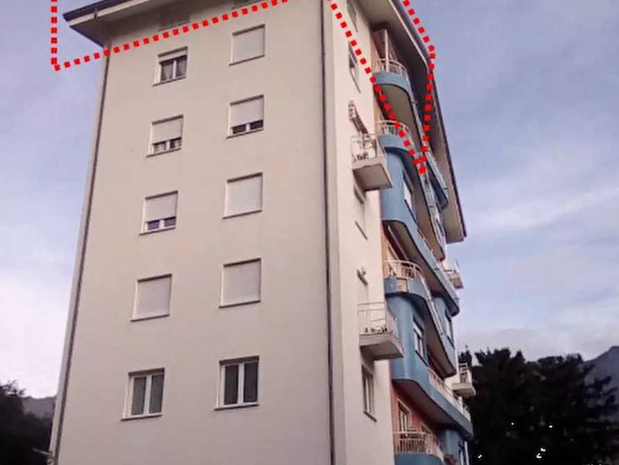 Immagine 5 di Appartamento in vendita  in Via Vincanino a Lecco