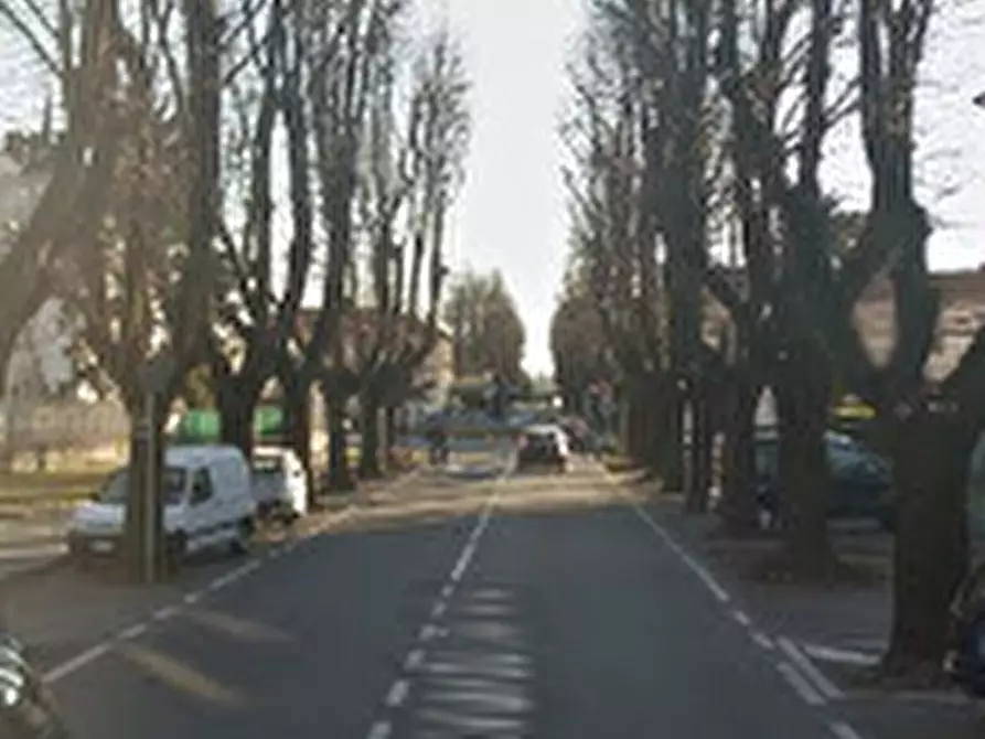 Immagine 8 di Garage in vendita  in Corso Leonardo da Vinci  a Gallarate