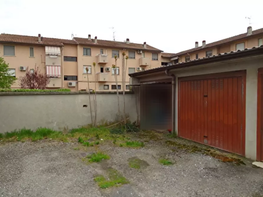 Immagine 1 di Garage in vendita  in Via Vaccari a Maleo