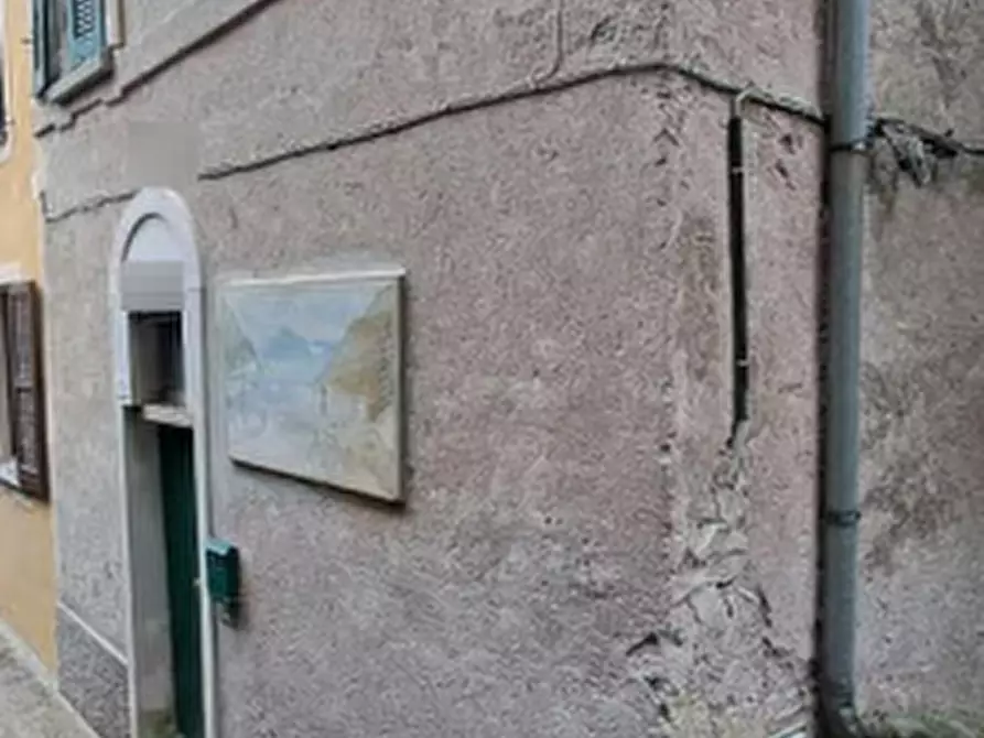 Immagine 4 di Porzione di casa in vendita  in Via Trebisonda  a Valsolda