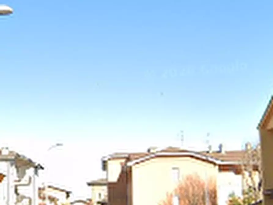 Immagine 2 di Garage in vendita  in Via Vaccari a Maleo