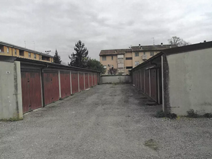 Immagine 6 di Garage in vendita  in Via Vaccari a Maleo