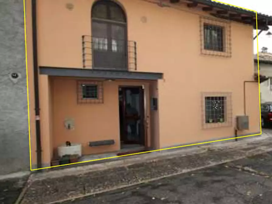 Immagine 4 di Porzione di casa in vendita  in Via Pezzano  a San Polo D'enza