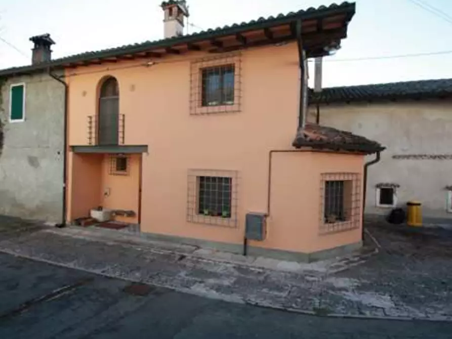 Immagine 6 di Porzione di casa in vendita  in Via Pezzano  a San Polo D'enza