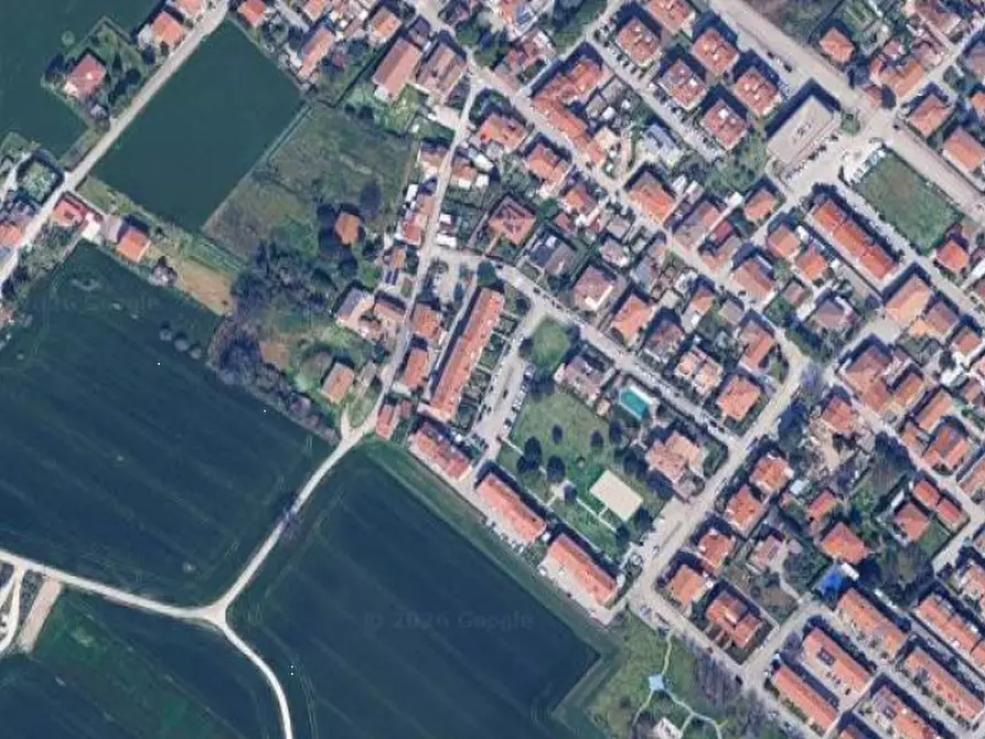 Immagine 1 di Garage in vendita  in Via IX Strada a Fano