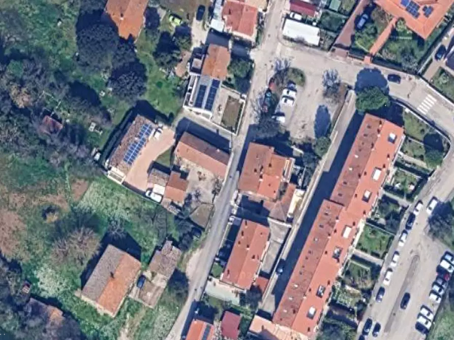 Immagine 2 di Garage in vendita  in Via IX Strada a Fano