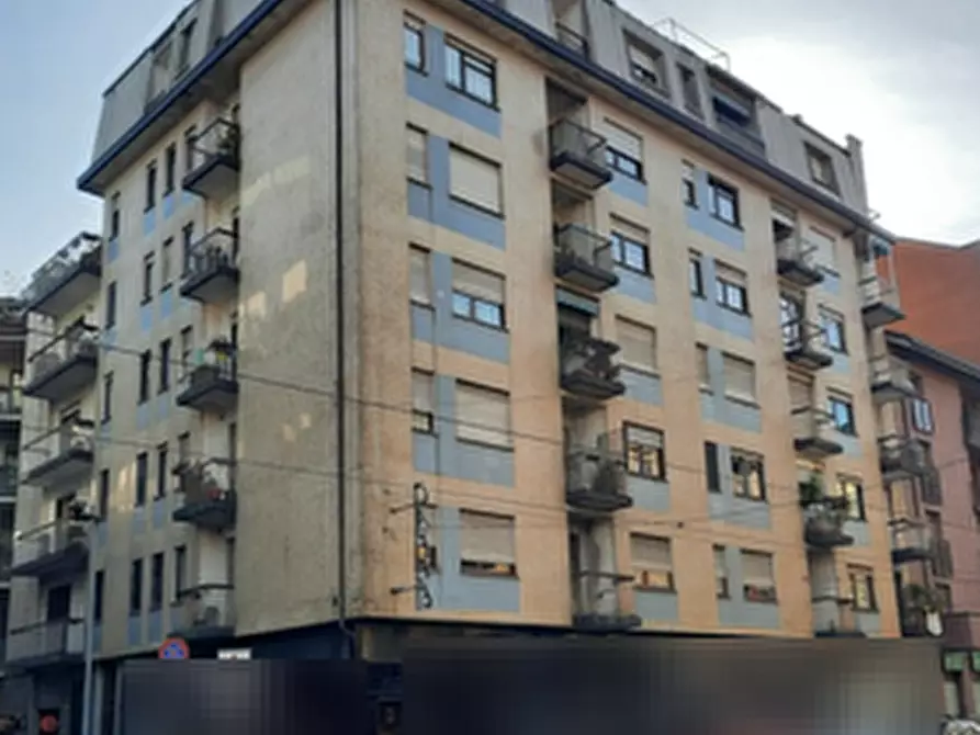 Immagine 2 di Appartamento in vendita  in Via Nizza a Torino