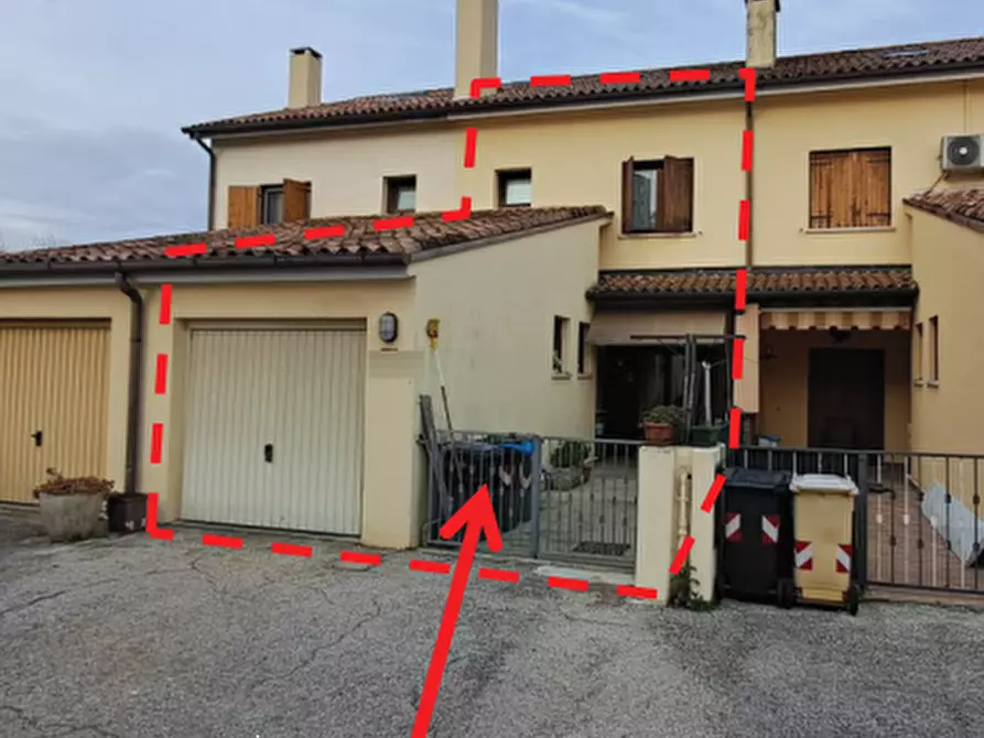 Immagine 7 di Appartamento in vendita  in Via delle Corne a Valdobbiadene