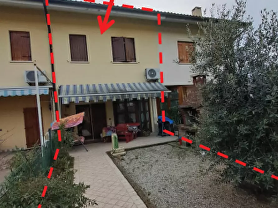 Immagine 10 di Appartamento in vendita  in Via delle Corne a Valdobbiadene