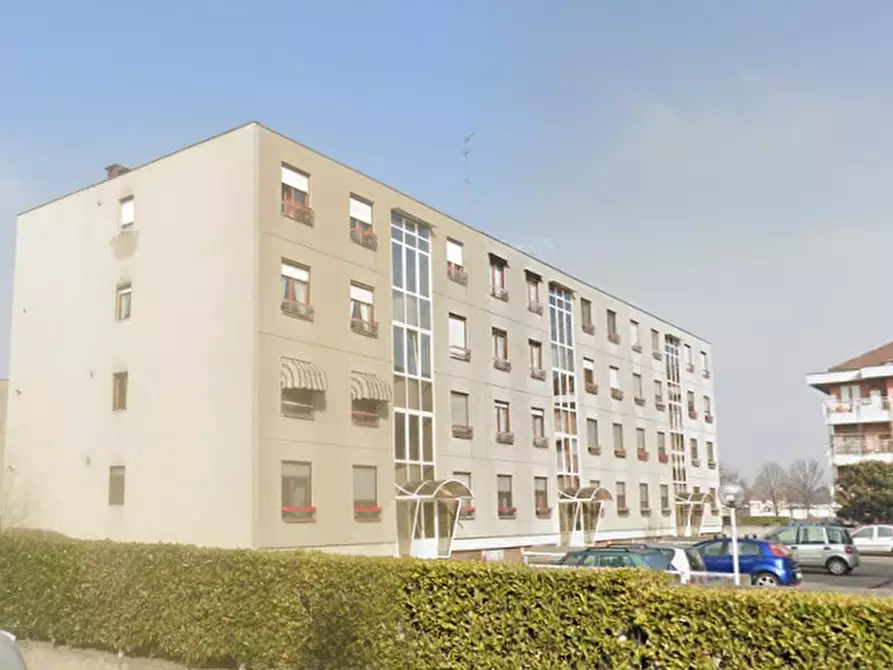 Immagine 10 di Appartamento in vendita  in Via Manzoni a Venaria Reale