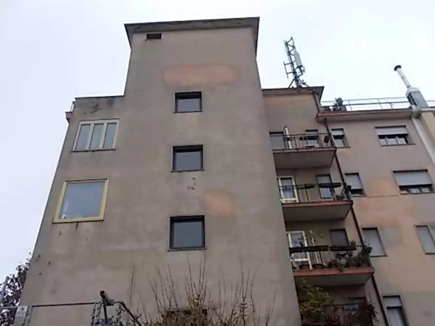 Immagine 2 di Appartamento in vendita  in Via Piazza Mercato a Venezia