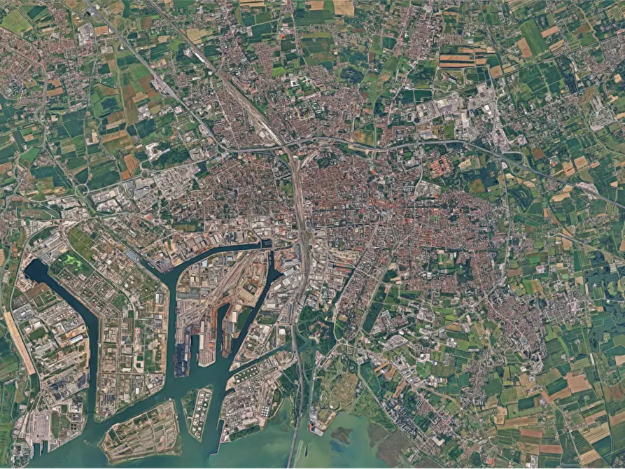 Immagine 16 di Appartamento in vendita  in Via Piazza Mercato a Venezia