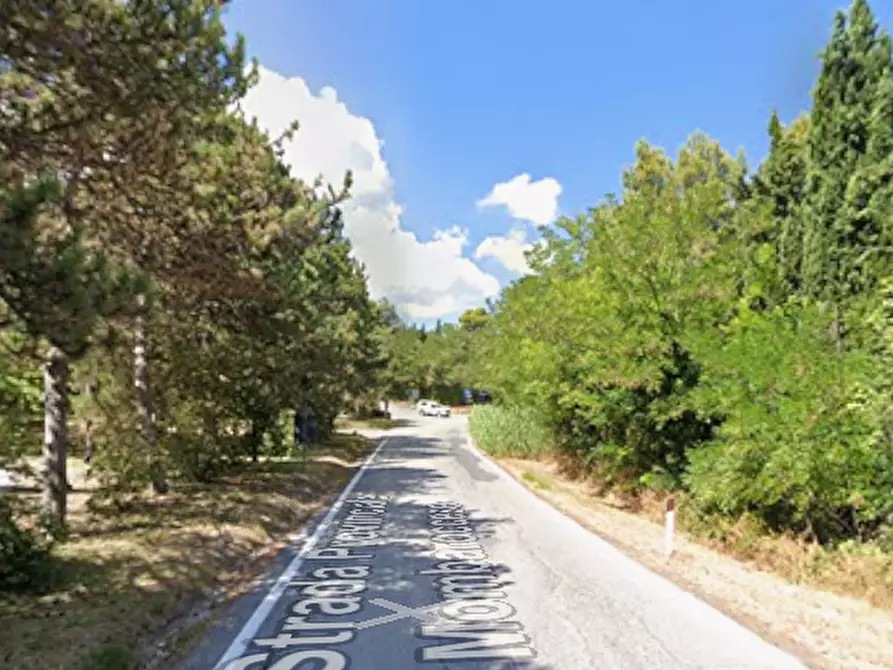 Immagine 8 di Porzione di villa in vendita  in Via Mombaroccio a Cartoceto