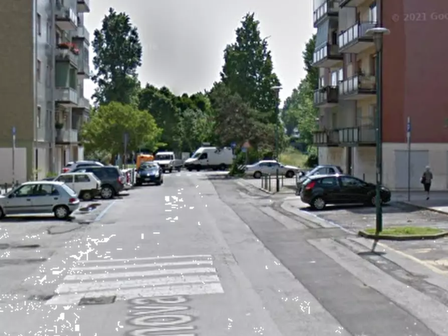 Immagine 3 di Negozio in vendita  in Via Genova  a Venezia