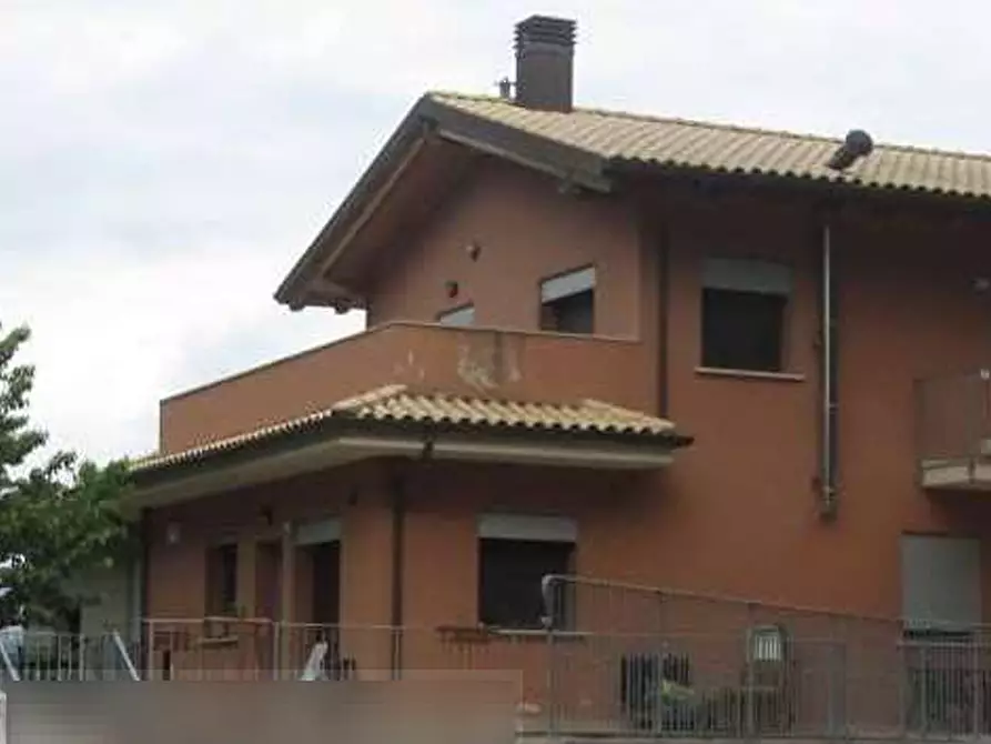 Immagine 5 di Appartamento in vendita  in Via XXIV Maggio a Urbania