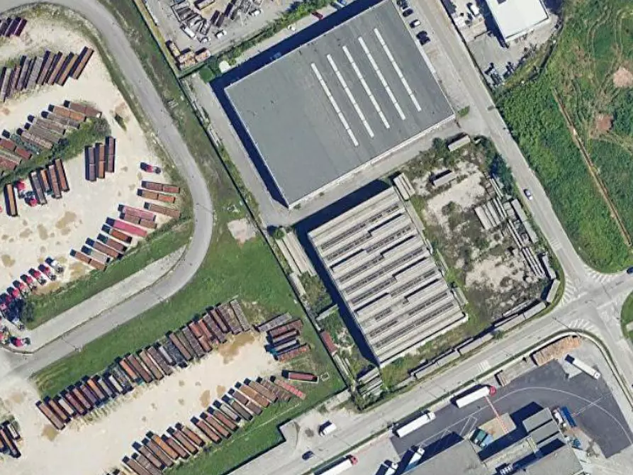 Immagine 7 di Capannone industriale in vendita  in Via Stiria a Udine