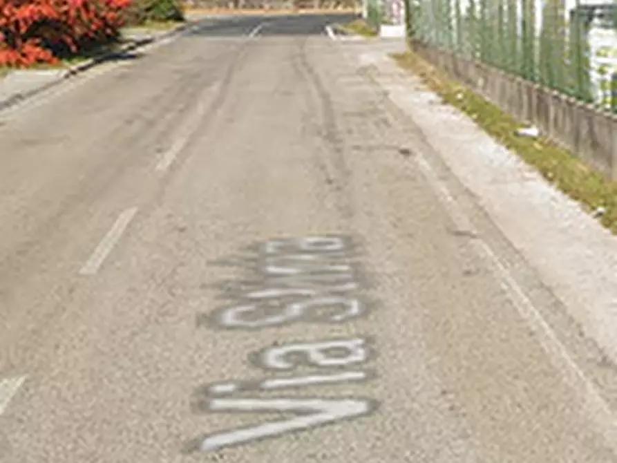 Immagine 8 di Capannone industriale in vendita  in Via Stiria a Udine