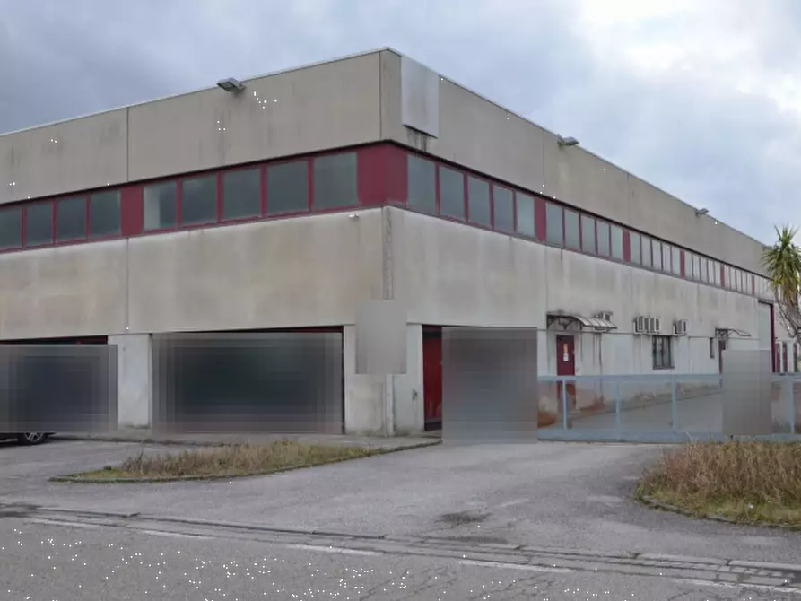 Immagine 2 di Capannone industriale in vendita  in Via Stiria a Udine