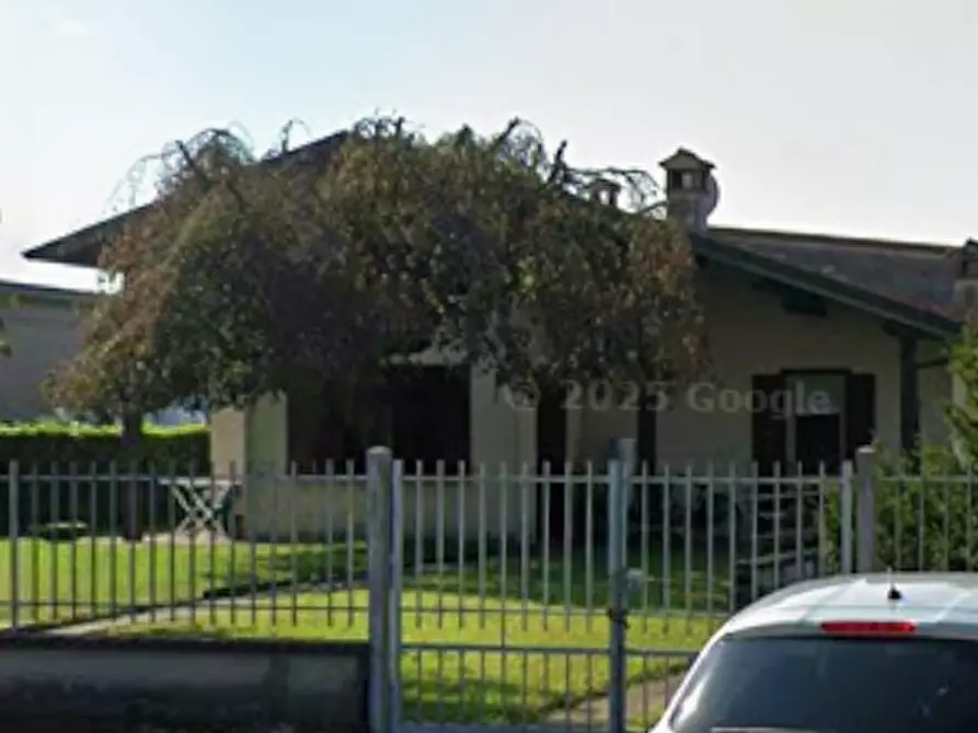 Immagine 4 di Villa in vendita  in Via Civilta' del Lavoro a Verolanuova