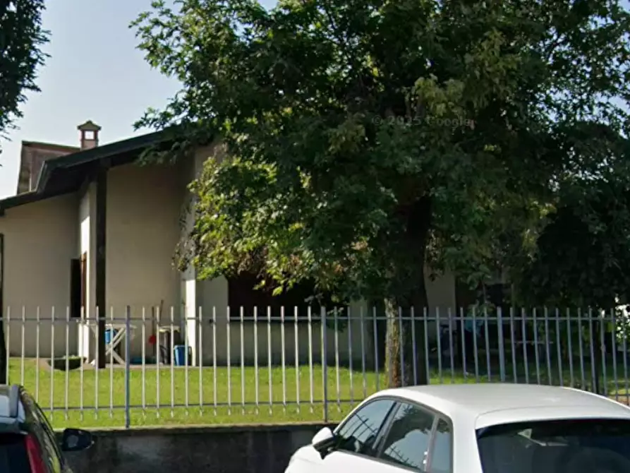 Immagine 6 di Villa in vendita  in Via Civilta' del Lavoro a Verolanuova