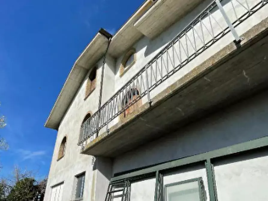 Immagine 5 di Rustico / casale in vendita  in Via Palazzo a Terre Roveresche