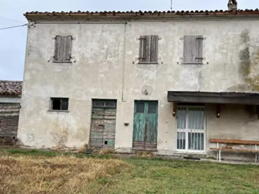 Immagine 1 di Rustico / casale in vendita  in Via Palazzo a Terre Roveresche