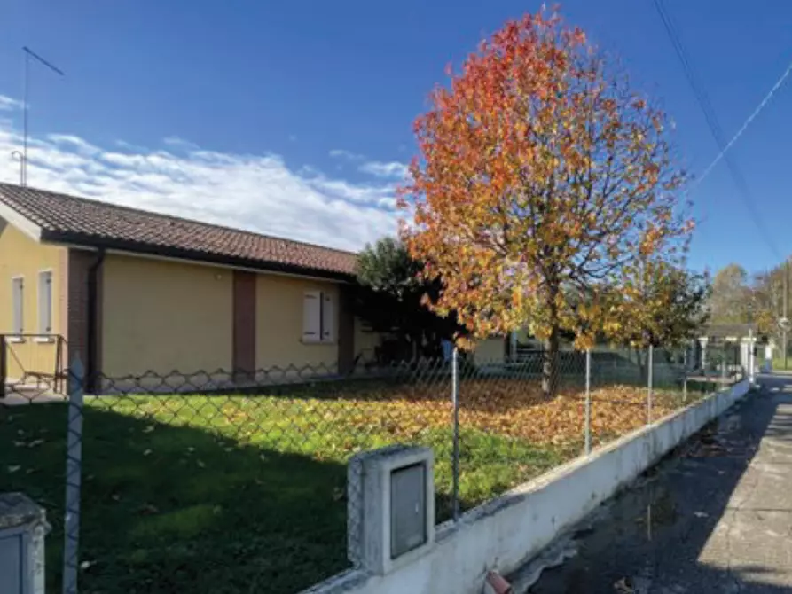 Immagine 2 di Villa in vendita  in Via Pistor a Roncade