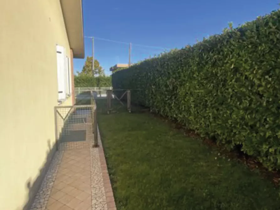 Immagine 5 di Villa in vendita  in Via Pistor a Roncade