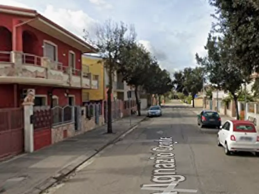 Immagine 9 di Magazzino in vendita  in Via Ignazio Coghe a Assemini