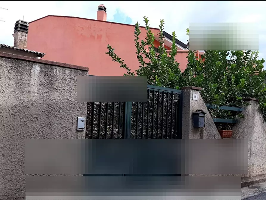 Immagine 2 di Casa indipendente in vendita  in Via Fratelli Cervi a Domusnovas