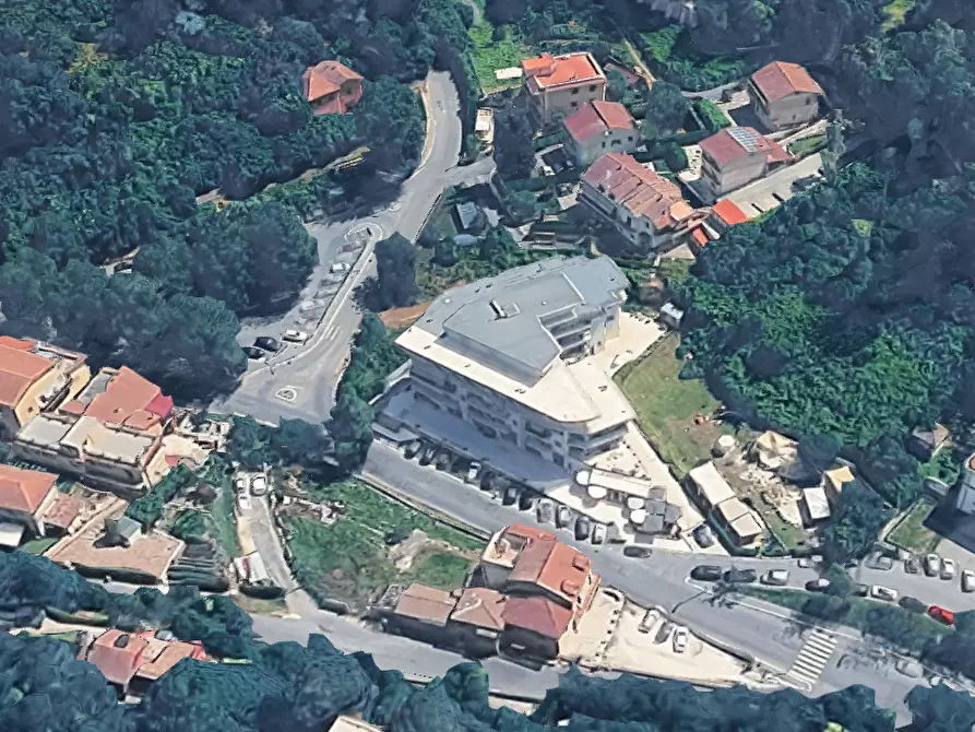Immagine 1 di Negozio in vendita  in viale Ungheria a Zagarolo